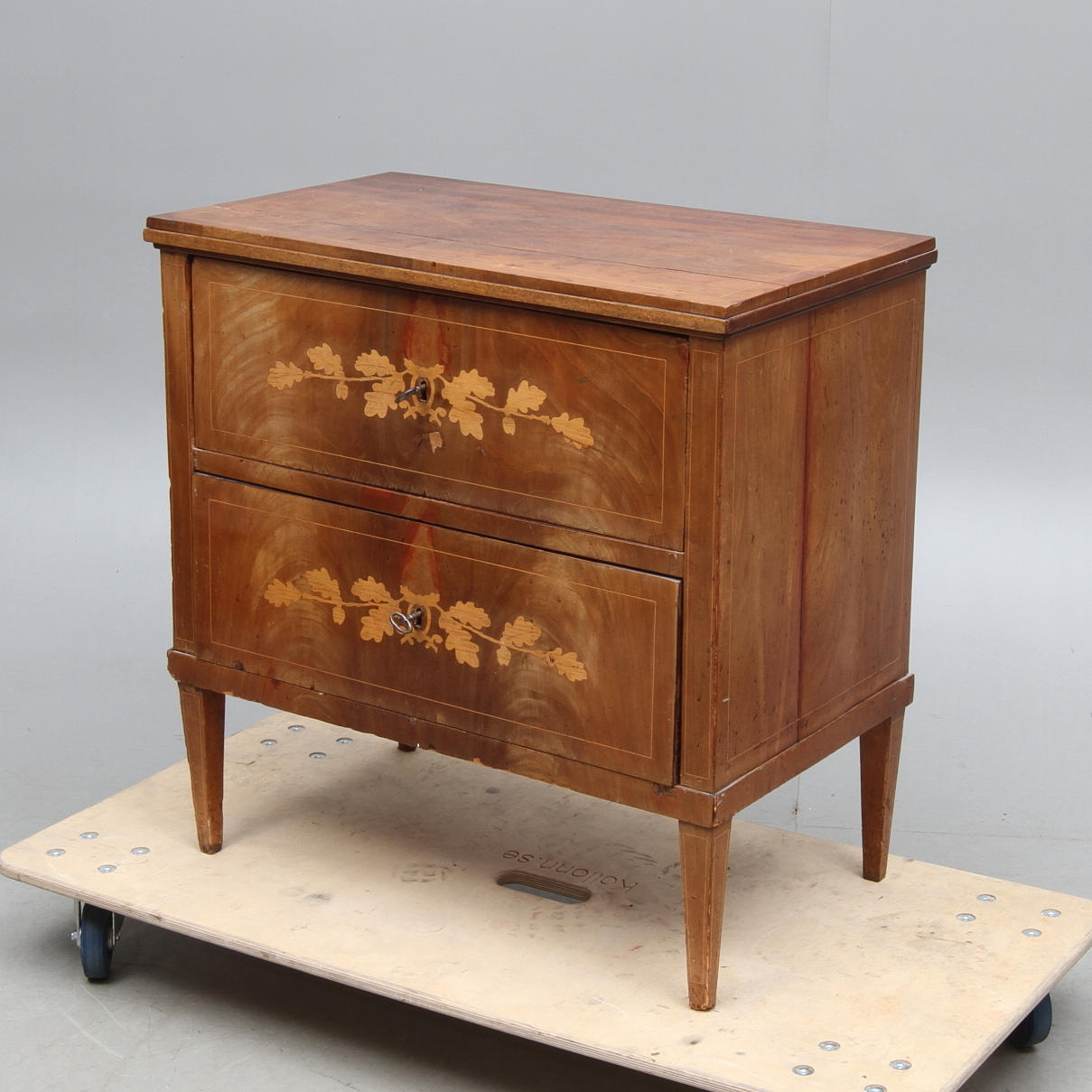 BYRÅ, Biedermeier, 1800-talets andra hälft.