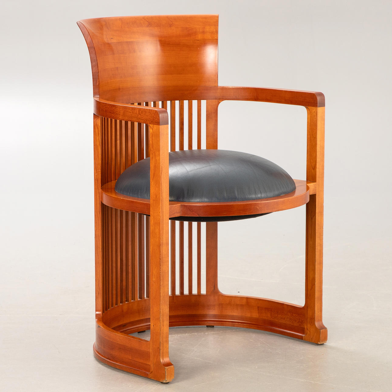 Frank Lloyd Wright för Cassina, 606 fatstol, 1990-tal.