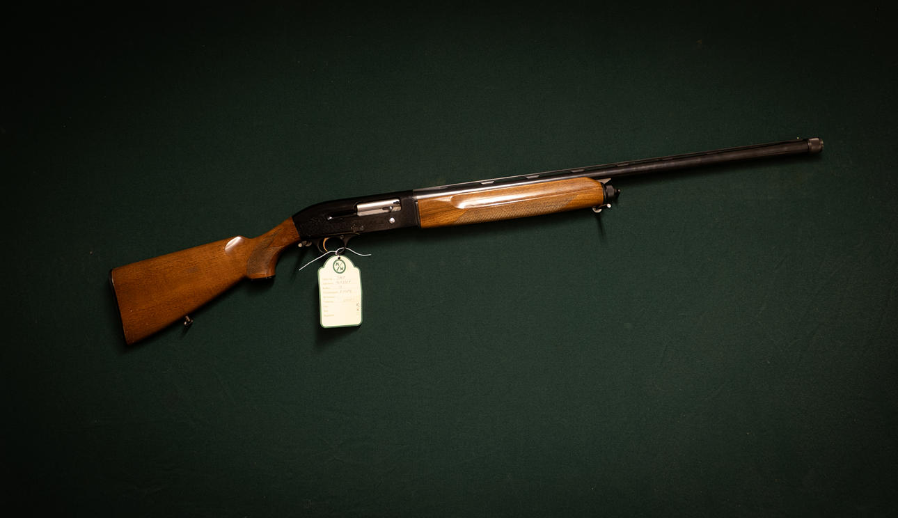 Beretta Model 302 kal. 12 Tillv.nr. E00229E. Licensvapen - Hagelgevär ...