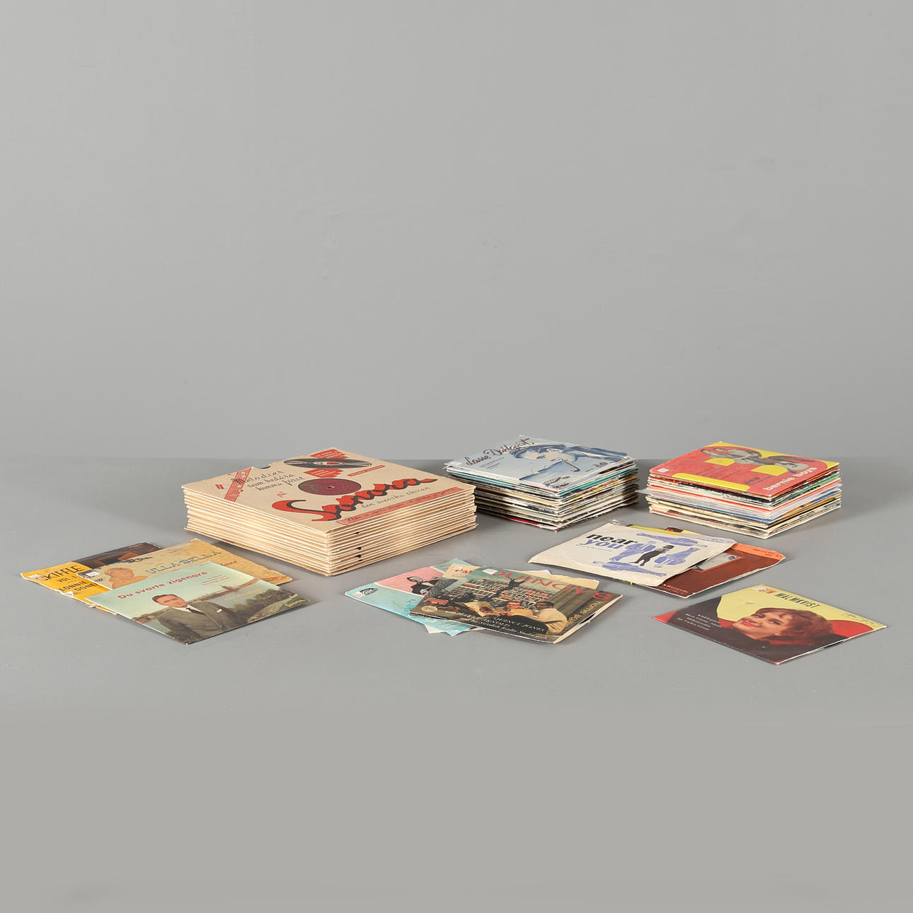 PARTI singlar ca 60 st samt 15 stenkakor.