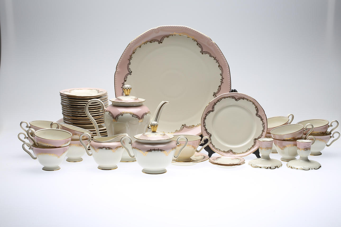 KAFFESERVIS, 32 delar, porslin, Königl.pr.Tetteu, Tyskland, 1900-talets första del.