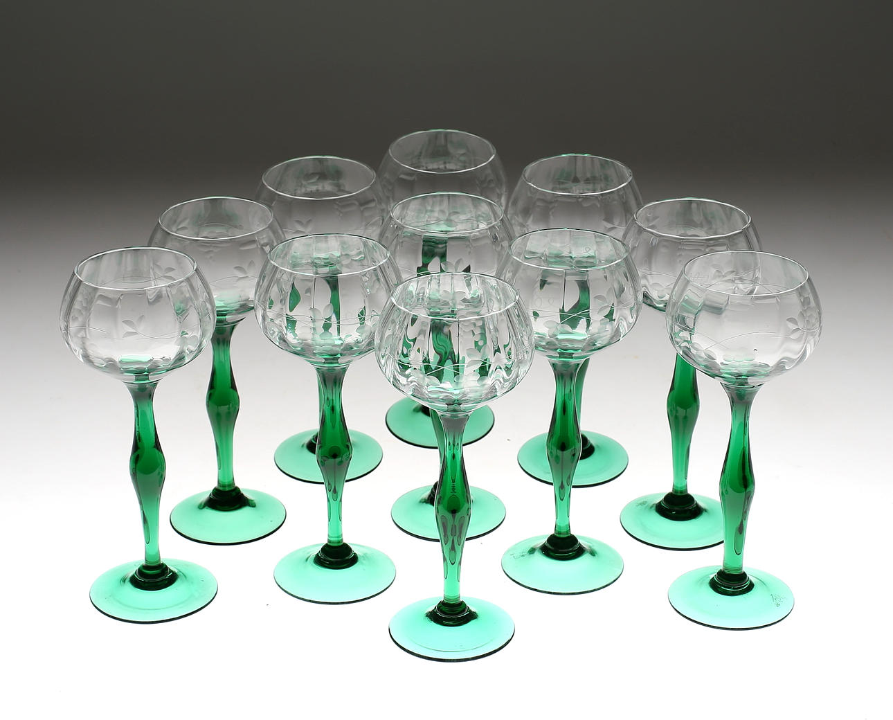 GLASSERVIS, 11 st, "Remmare".