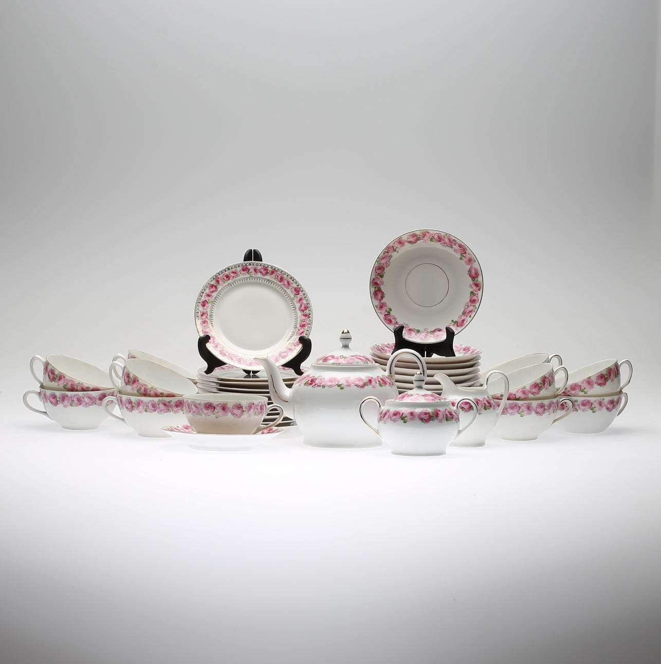 TESERVIS, 27 delar, porslin, 1900-talets andra del.