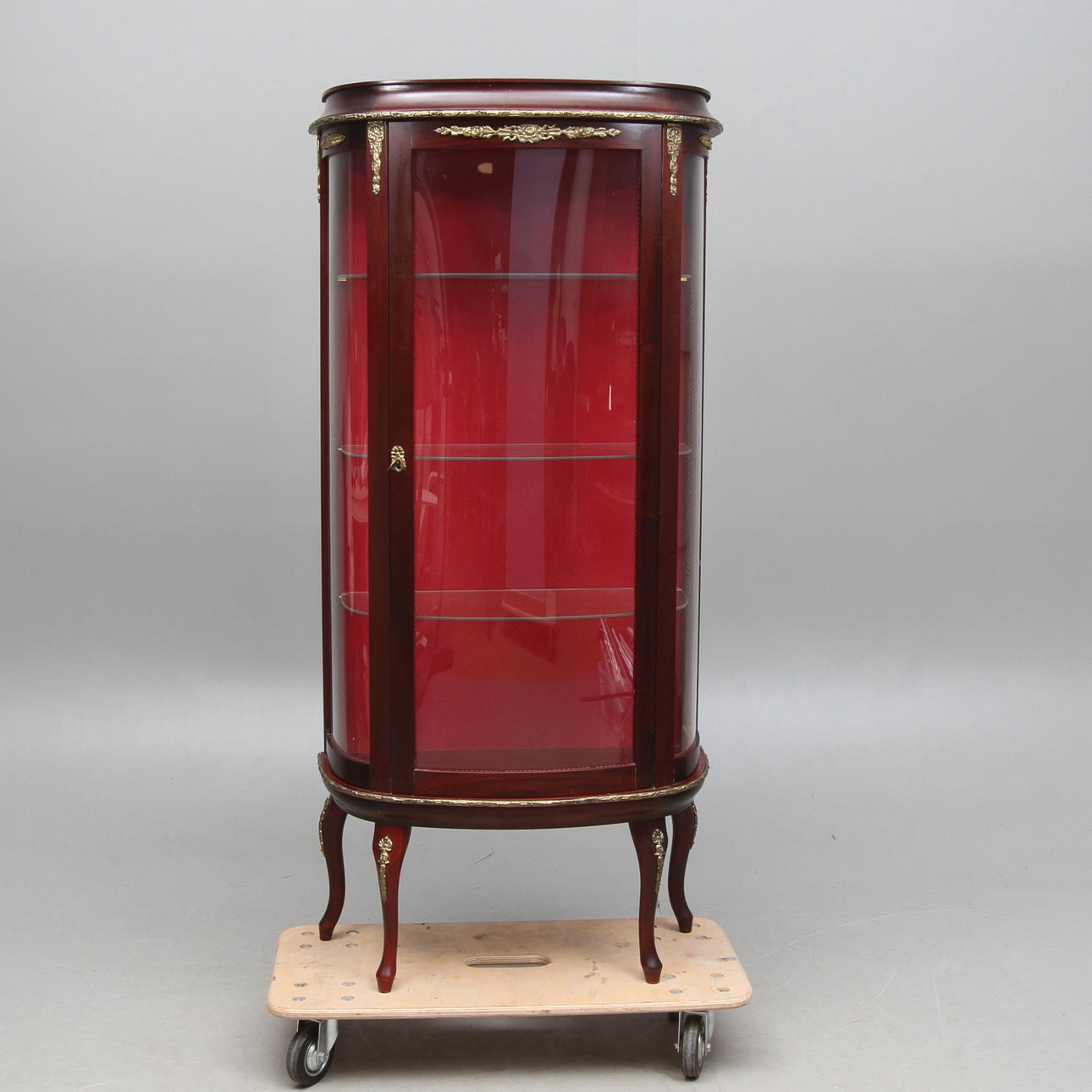 VITRINSKÅP, Louise XVI-stil, 1900-tal.