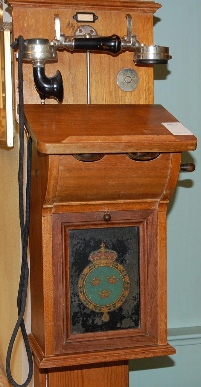 VÄGGTELEFON, L.M. Ericsson.