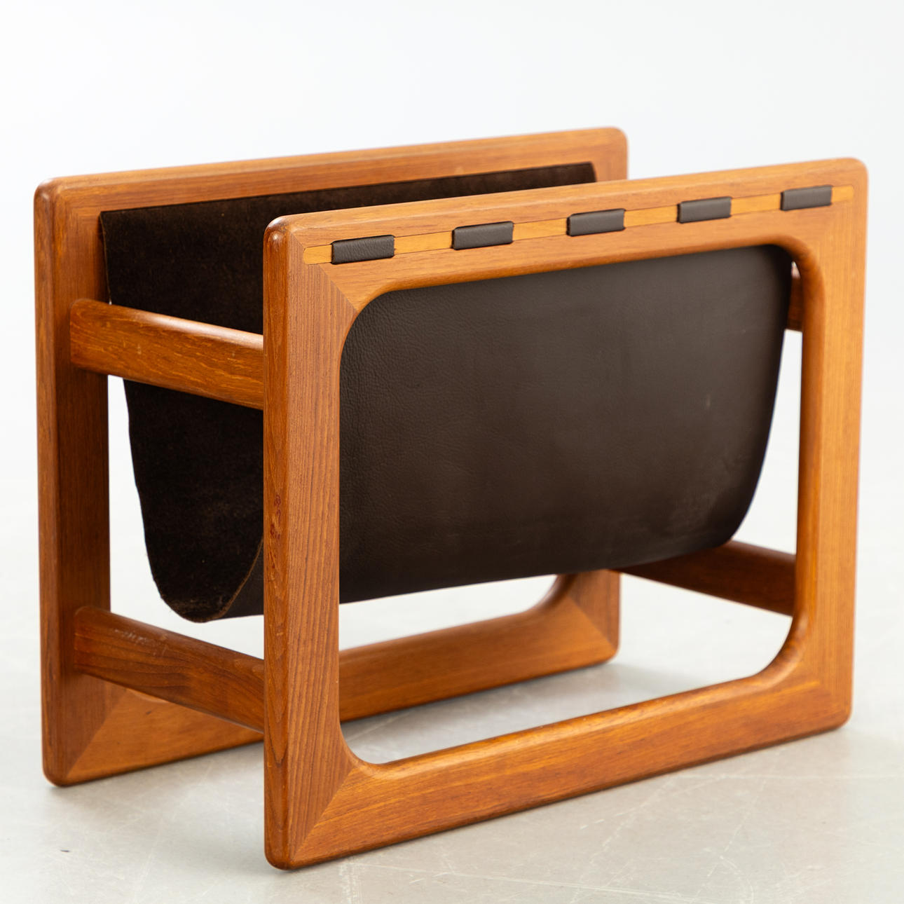 Salin Møbler, newspaper rack, teak, leather, 1960s, Denmark.