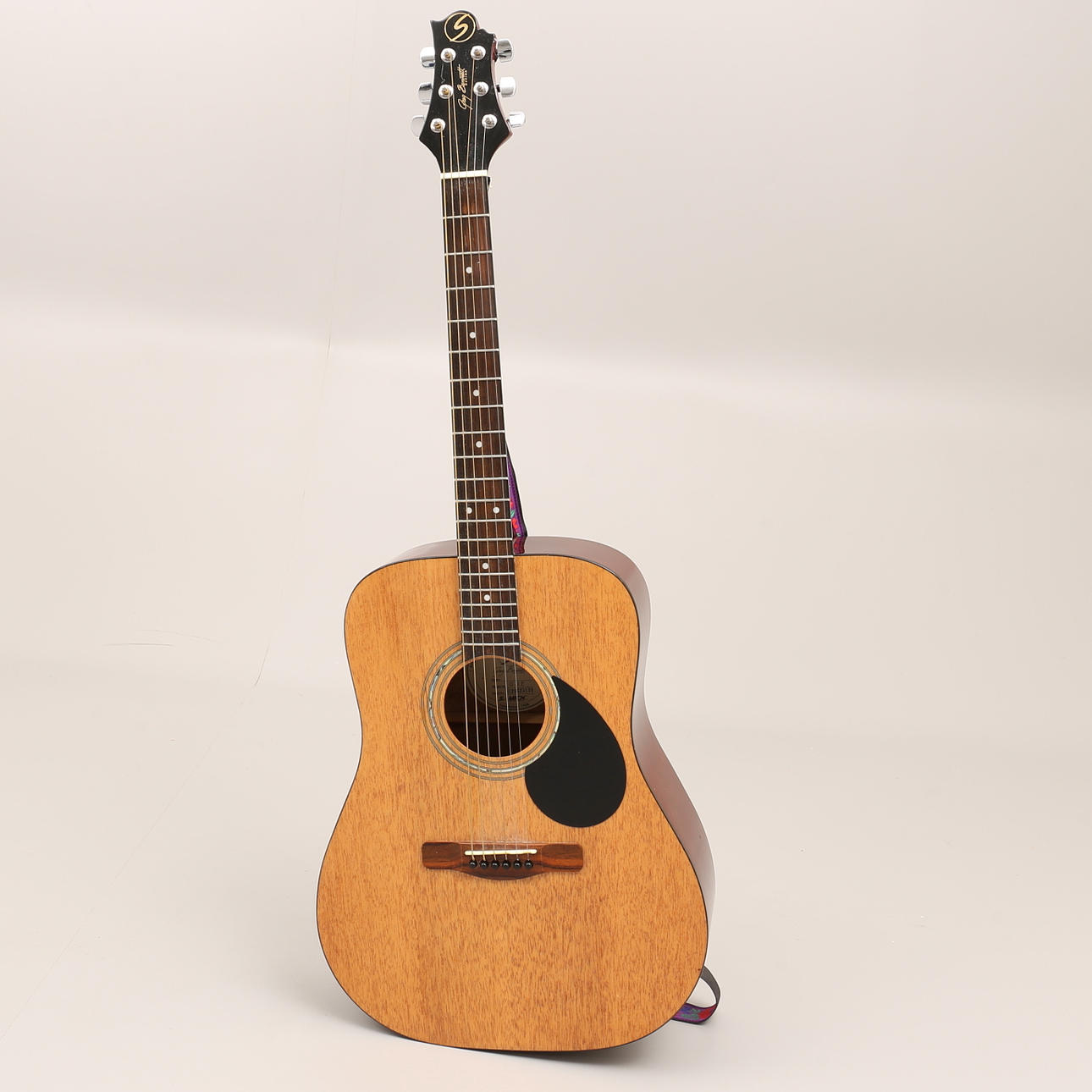 GITARR, Greg Bennet, akustisk.