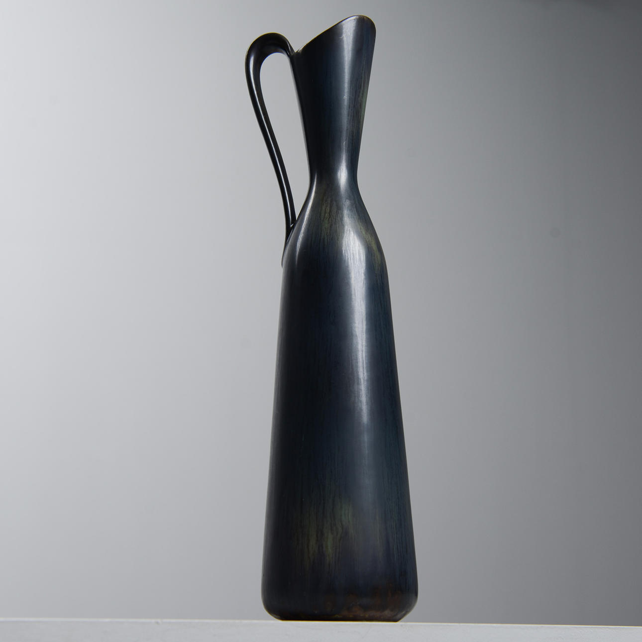 GUNNAR NYLUND. Hänkelvase, model Aue, Rörstrand, signed, designed 1955.