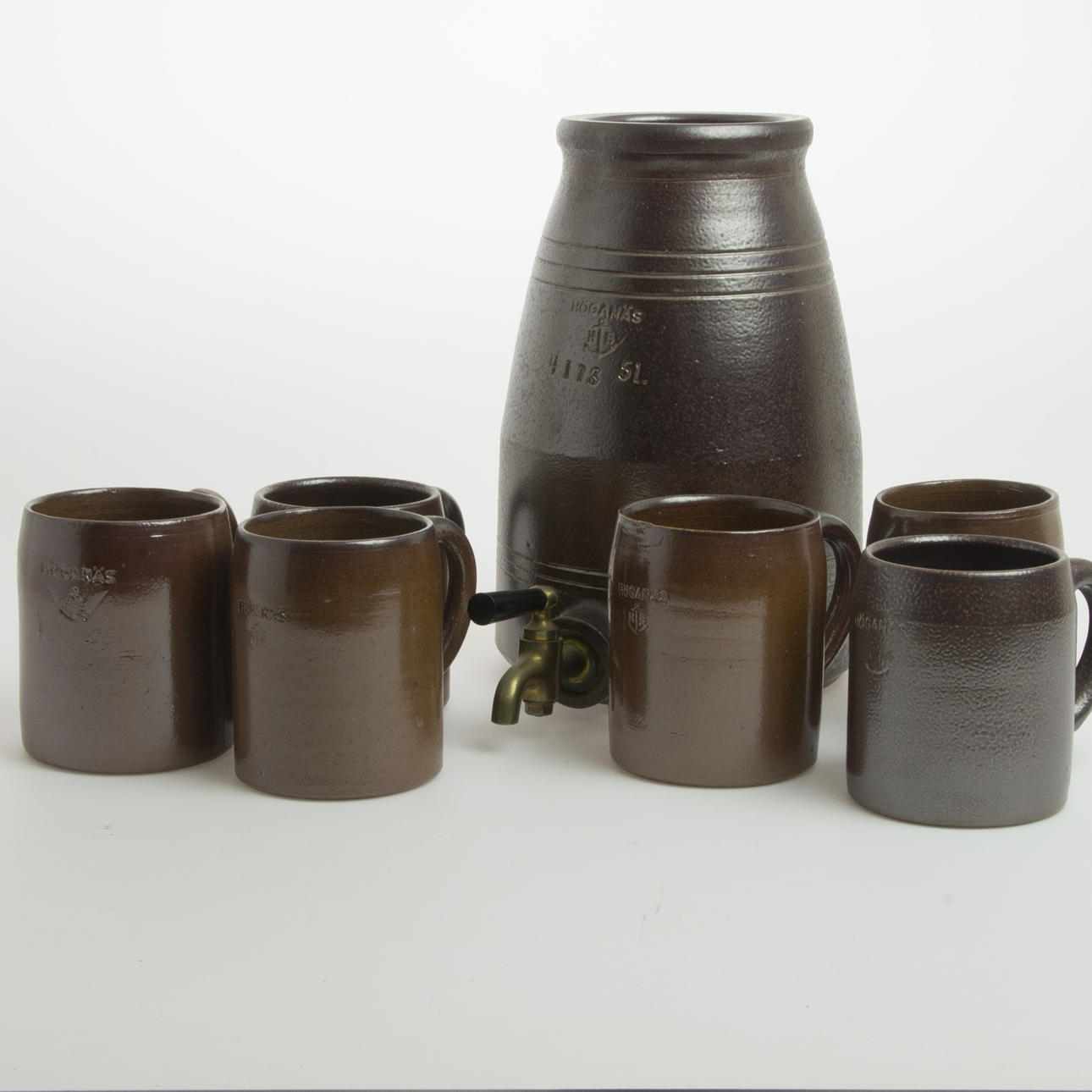 KRUS MED TAPPKRAN SAMT STOP, 7 delar, keramik, Höganäs.