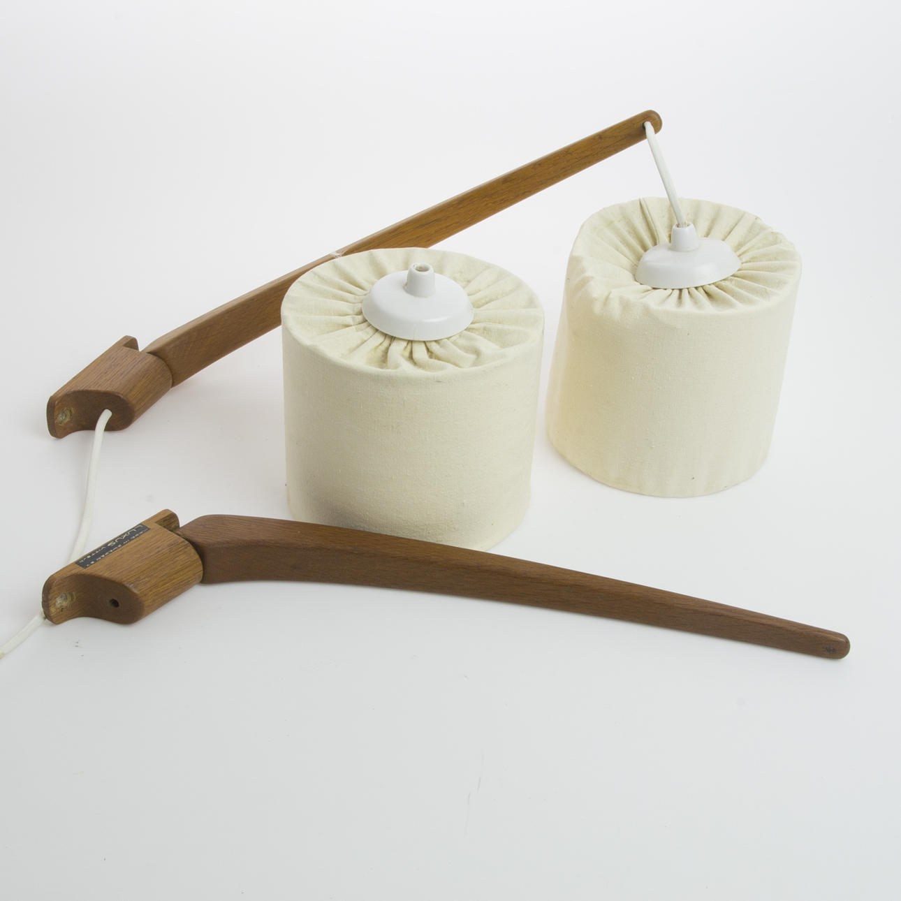 VÄGGLAMPOR, par, teak, Luxus, 1900-talets mitt.