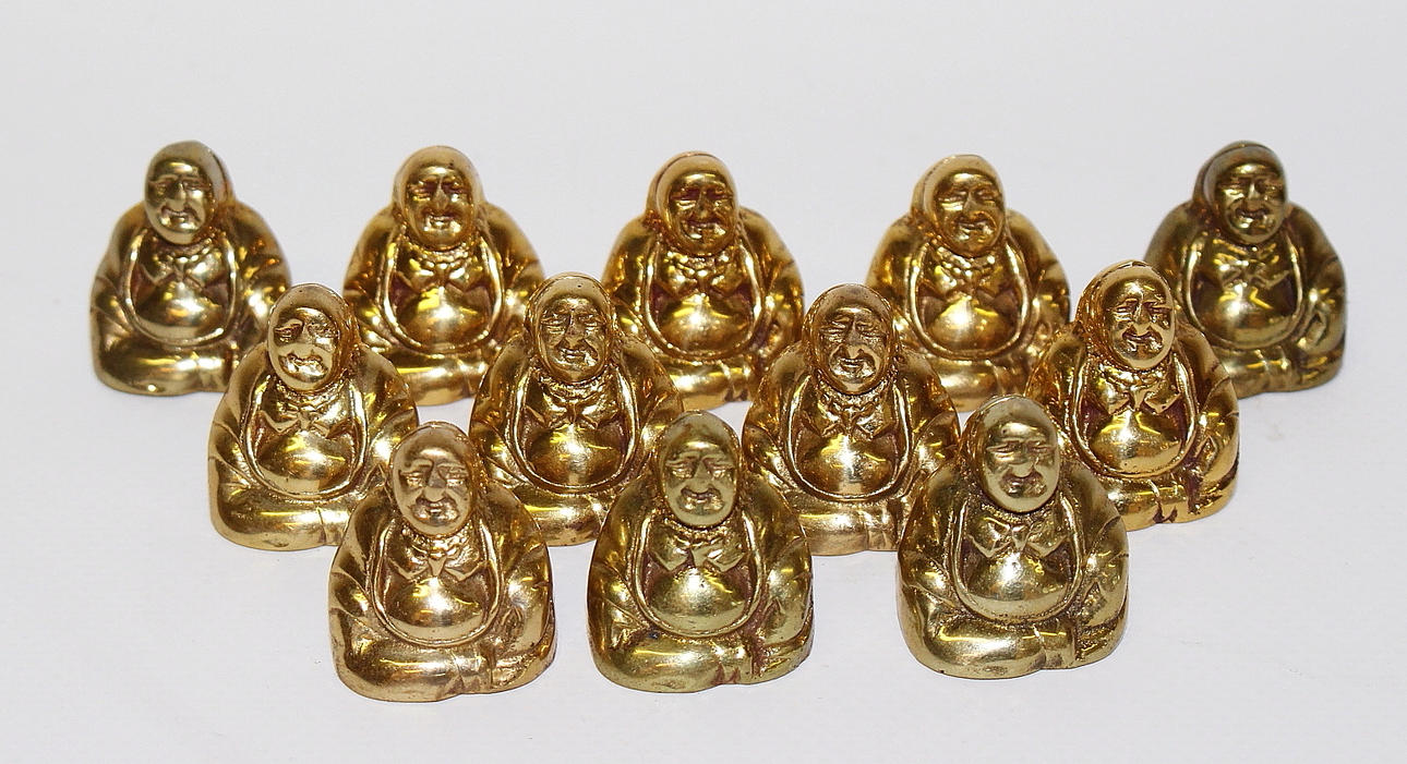 PLACERINGSKORTHÅLLARE.12st förgyllda, form av buddha.