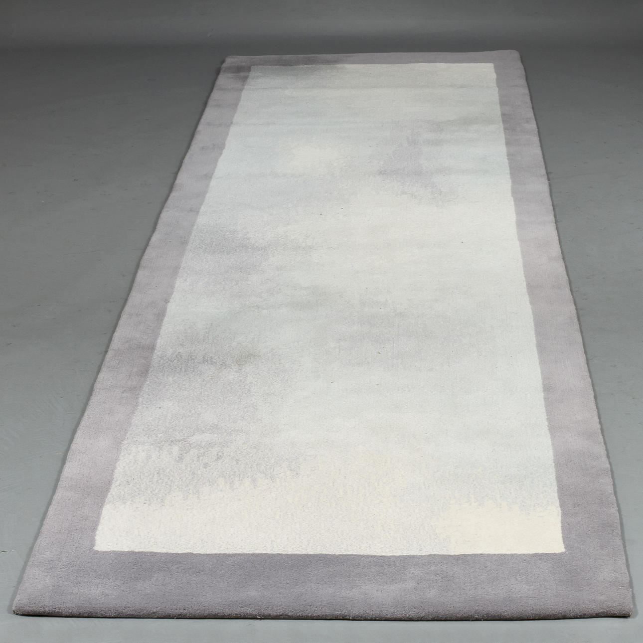 MATTA "GRYNING", tuftad. Elisabeth Brenner-Remberg för Kasthall.