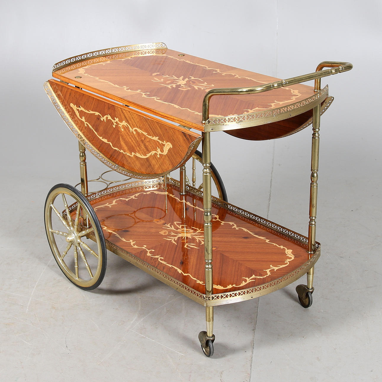 SERVERINGSVAGN, 1900-talets andra hälft.