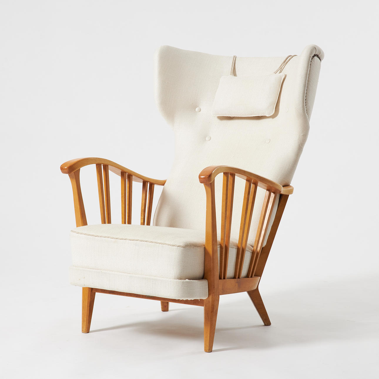 SWEDISH FURNITURE FACTORIES BODAFORS. A 1940s birch armchair. Furniture ...