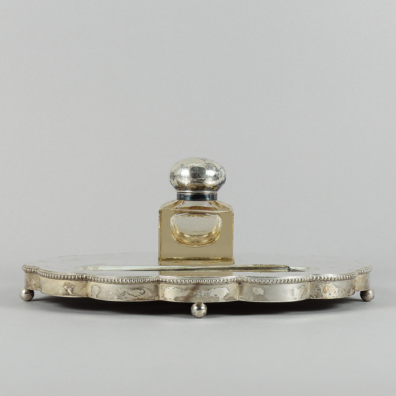 SKRIVSTÄLL SILVER, 3 delar, 1920-tal.