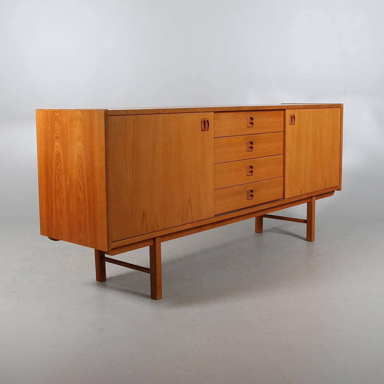 SIDEBOARD "Korsör", Ikea, formgiven 1967.