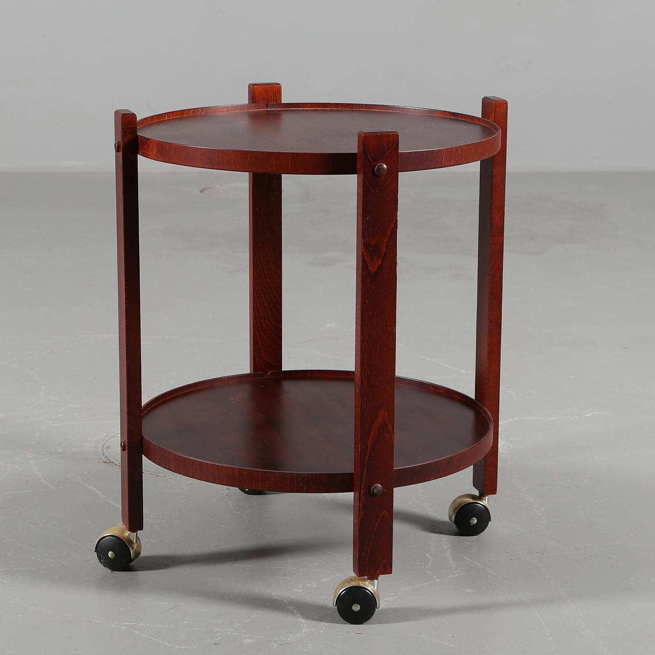 AVLASTNINGSBORD, mahognyfanér, runt på hjul.