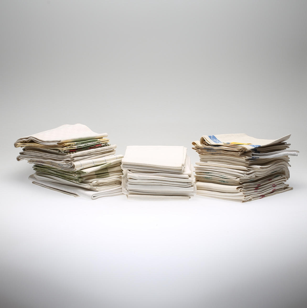 PARTI HANDDUKAR, bl.a linne, 1900-tal.