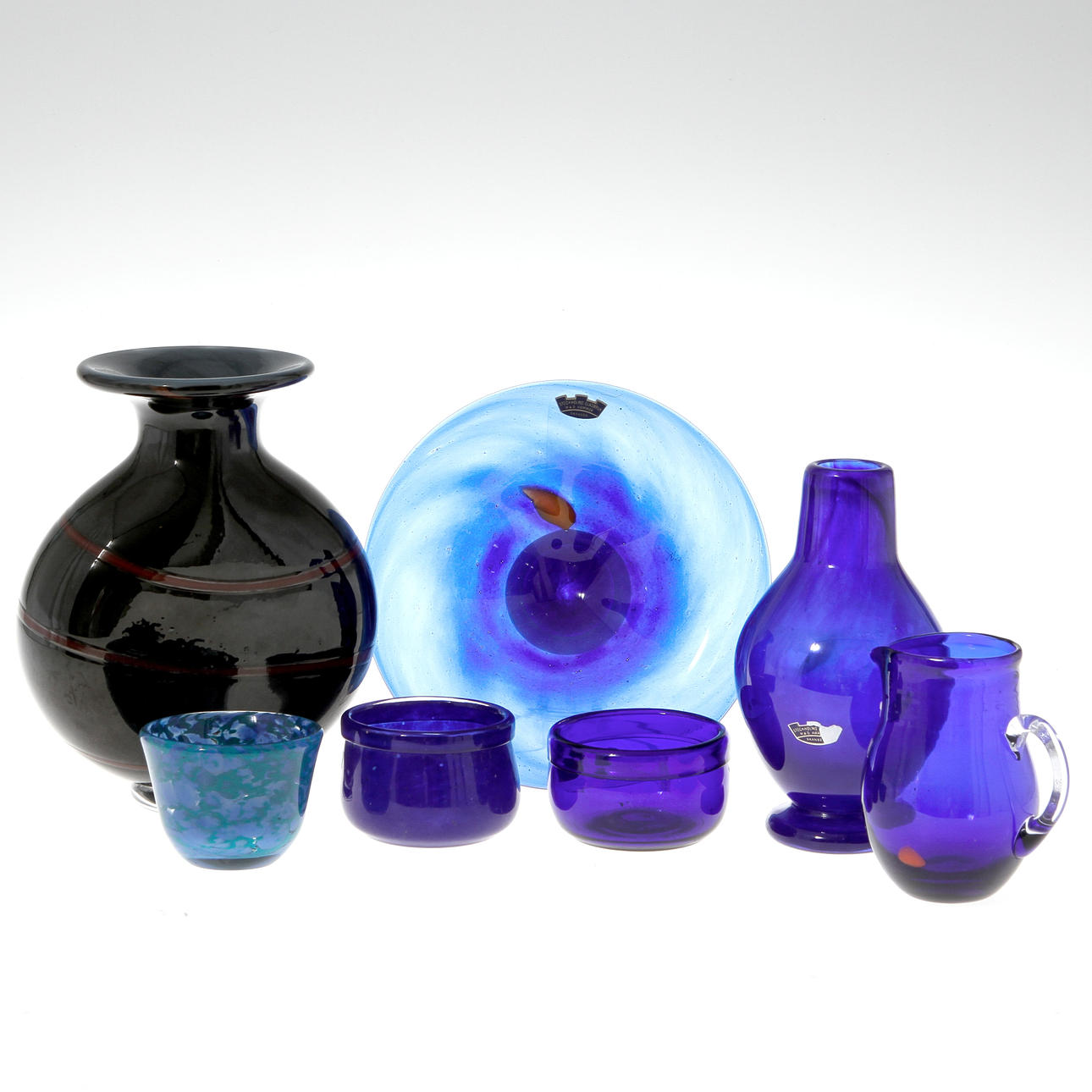 GLASFÖREMÅL, 7 st.