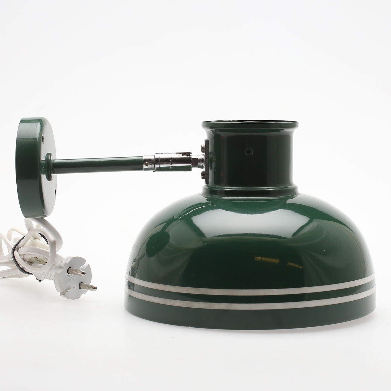 VÄGGLAMPA, plåt, AB Luco, Göteborg, 1900-talets andra hälft.