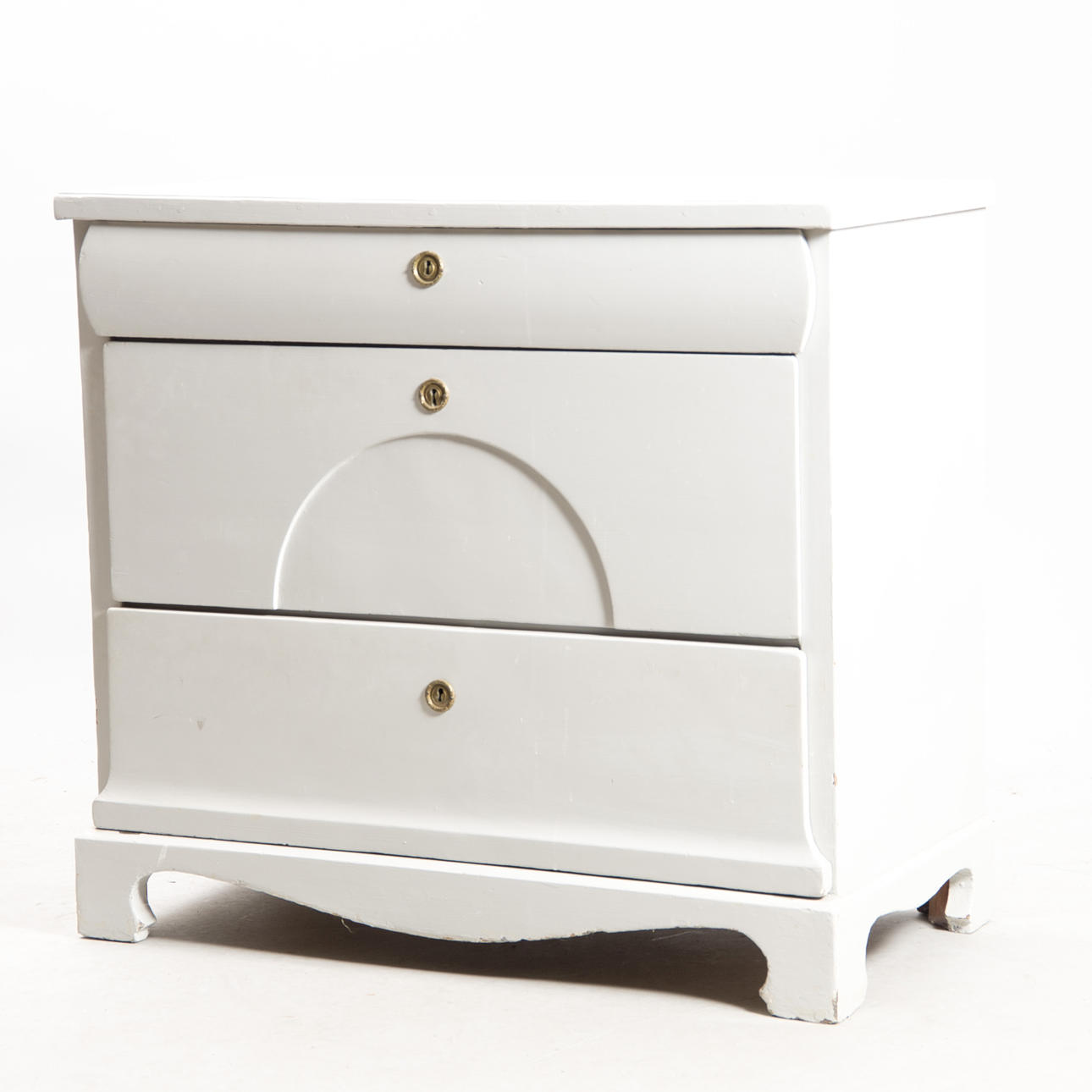 BYRÅ, 3-lådig, gråmålad, empirstil.