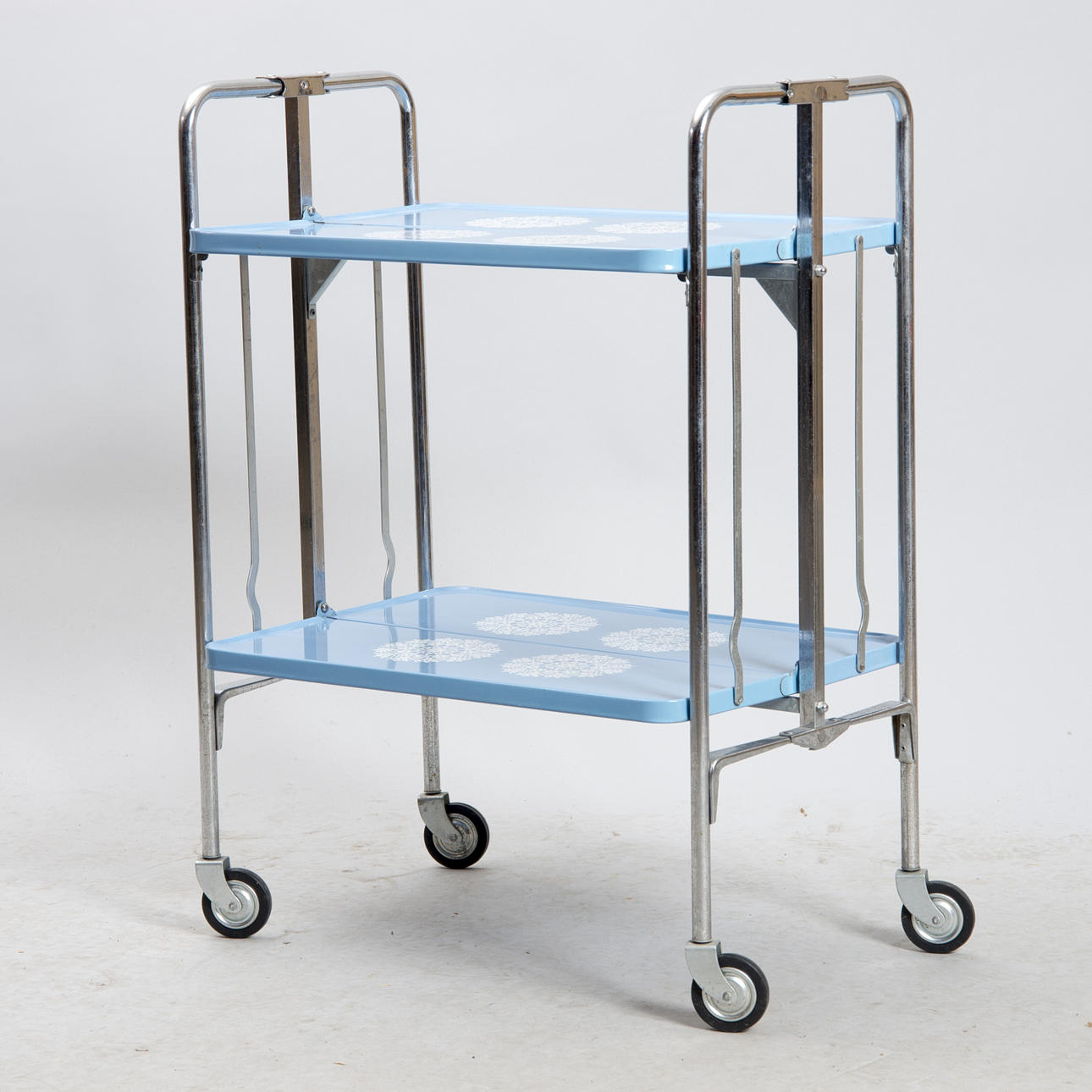 SERVERINGSVAGN, krom/lackerad metall, 1900-talets mitt.