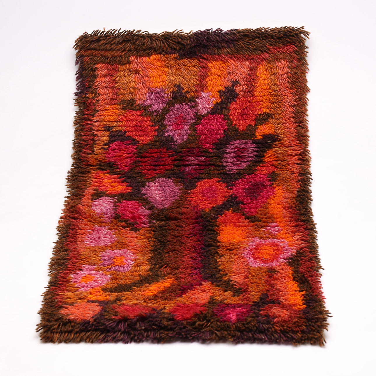 WALL COVERING, rya, 93x48 cm.