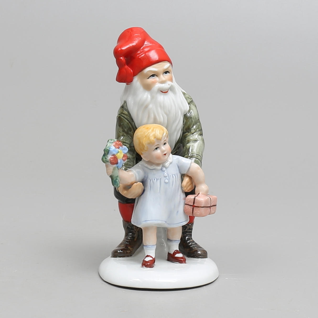 FIGURIN, porslin, efter Jenny Nyström, Kalmar Läns Museum, 1900-tal.