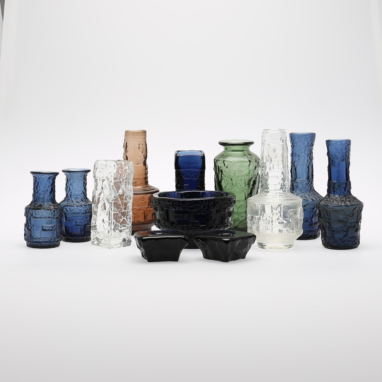 PARTI KONSTGLAS, 12 delar, Göte Augustsson Ruda glasbruk, 1900-talets andra hälft.