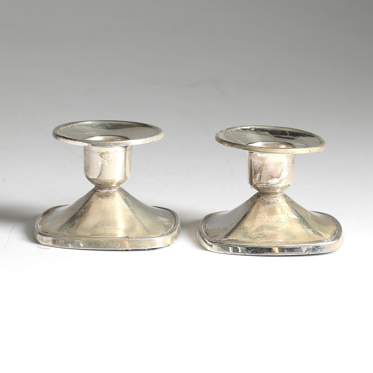 LJUSSTAKAR, sterling silver, 1900-tal.