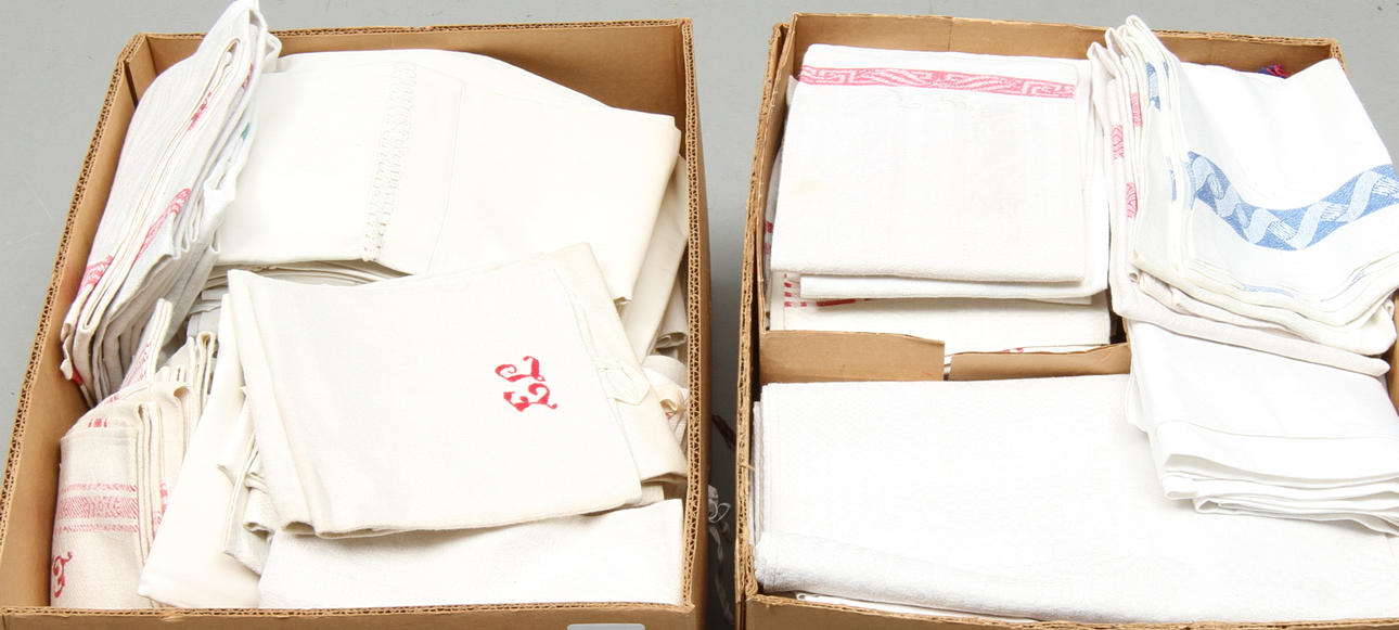 PARTI LINNE, bla handdukar, dukar mm.