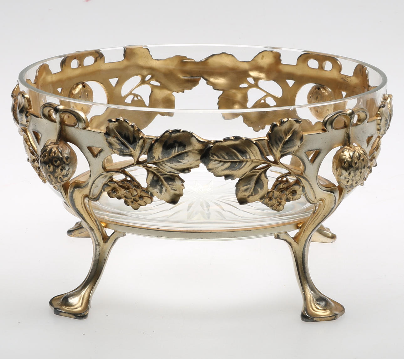 SKÅL glas i metallställning, ca 1900.