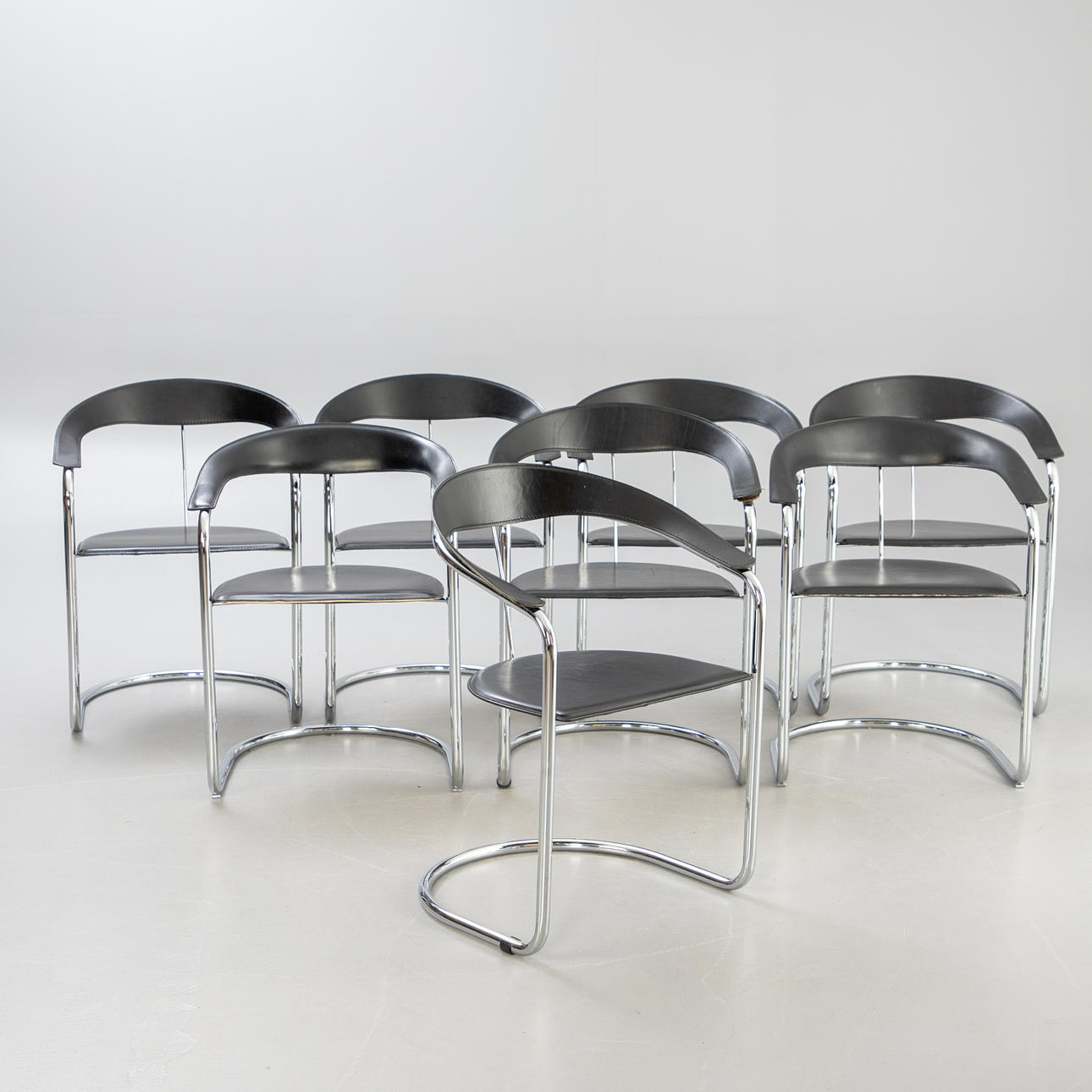 Arben. 8 chairs/cantilever chair “Canasta” Italy, 1970s. (8