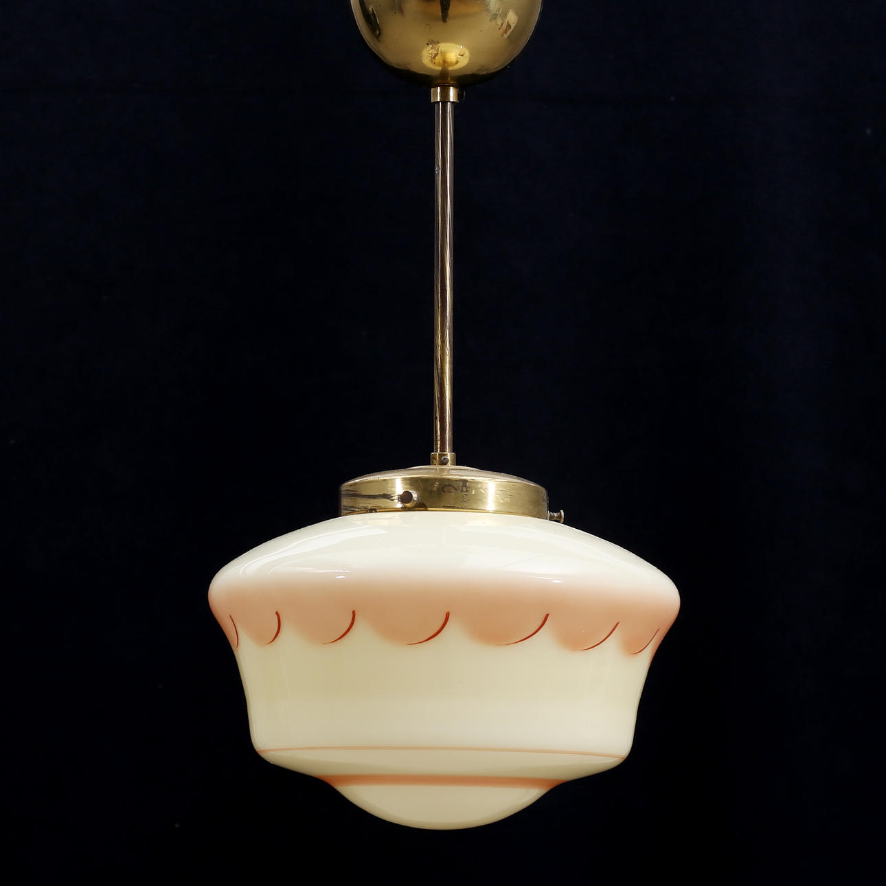 A 1930s/40s ceiling lamp.