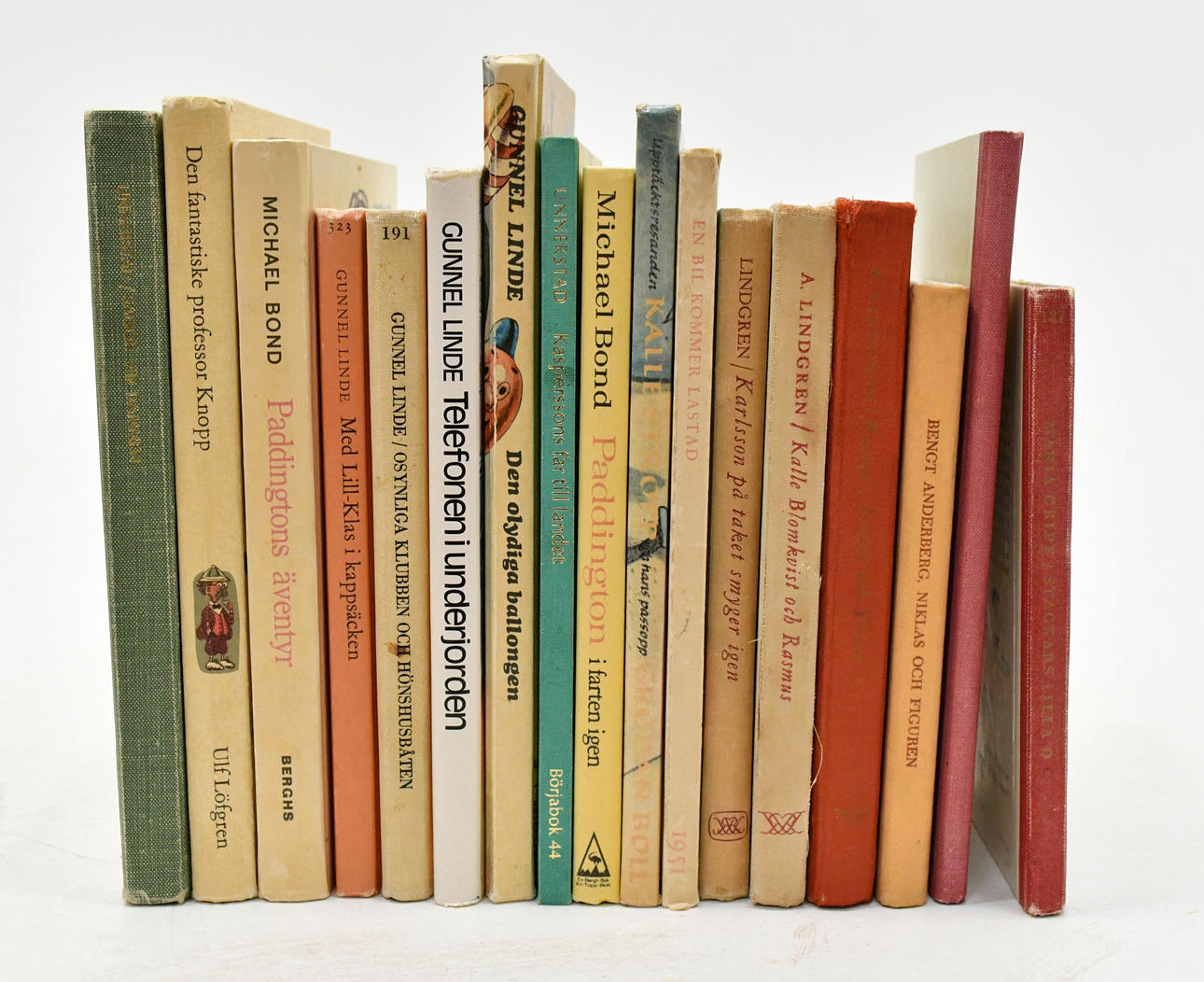 Klassiska barnböcker. Lindgren, Bond. 17 Volymer.