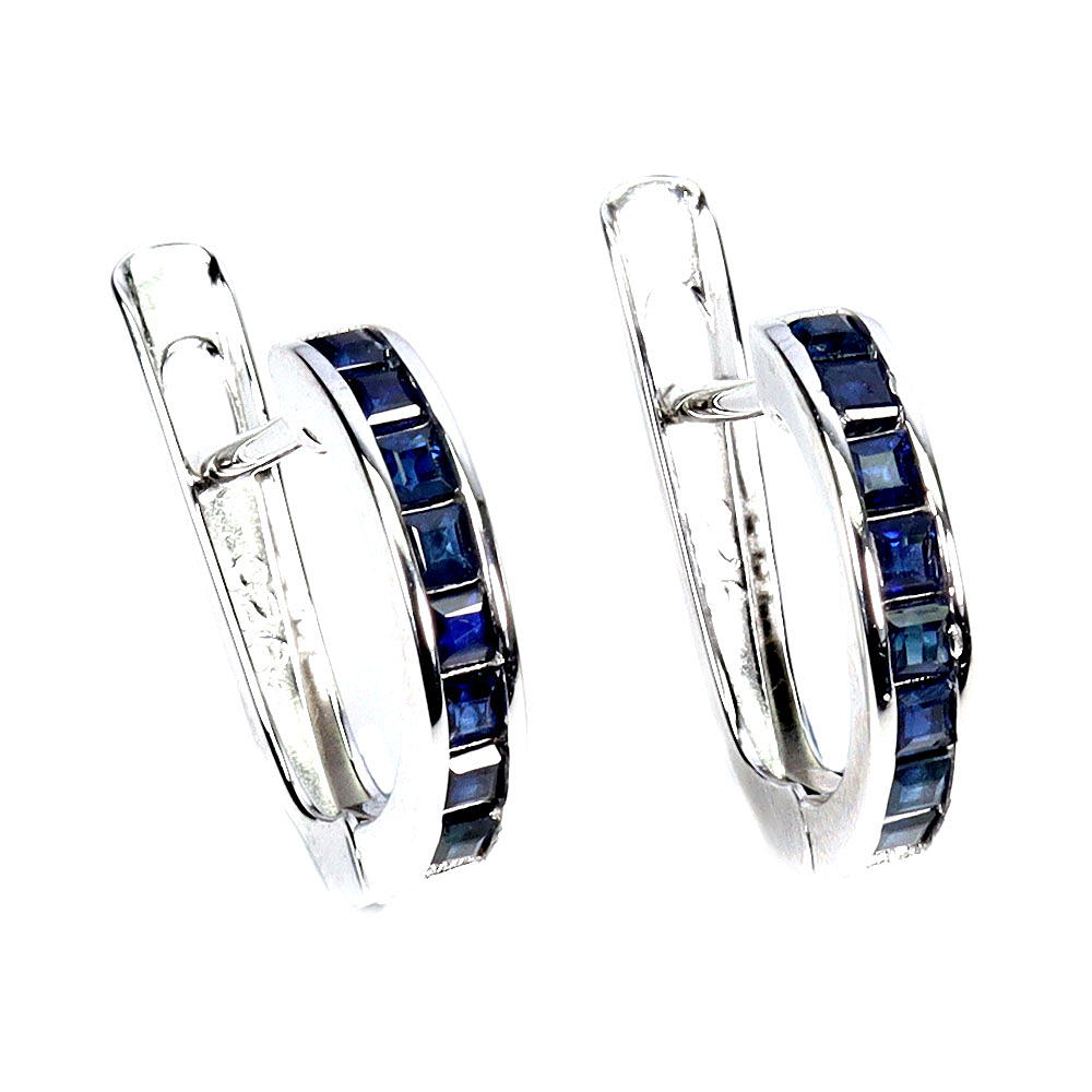SILVER SAPPHIRE EARRINGS.