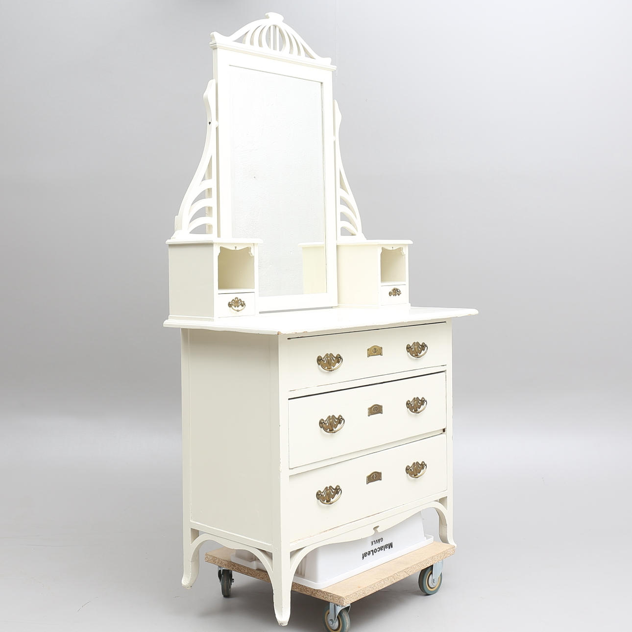 SPEGELBYRÅ, ek, jugend, tidigt 1900-tal.