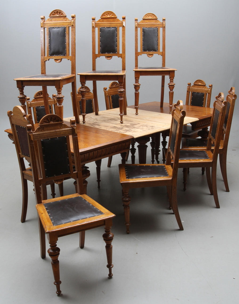 MATGRUPP, 13 delar, nyrenässans, omkring 1900.