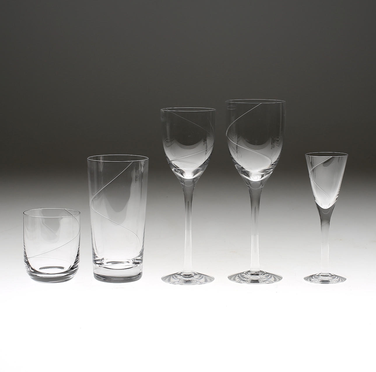 GLASSERVIS, 39 delar, "Line", Anna Ehrner, Kosta Boda.