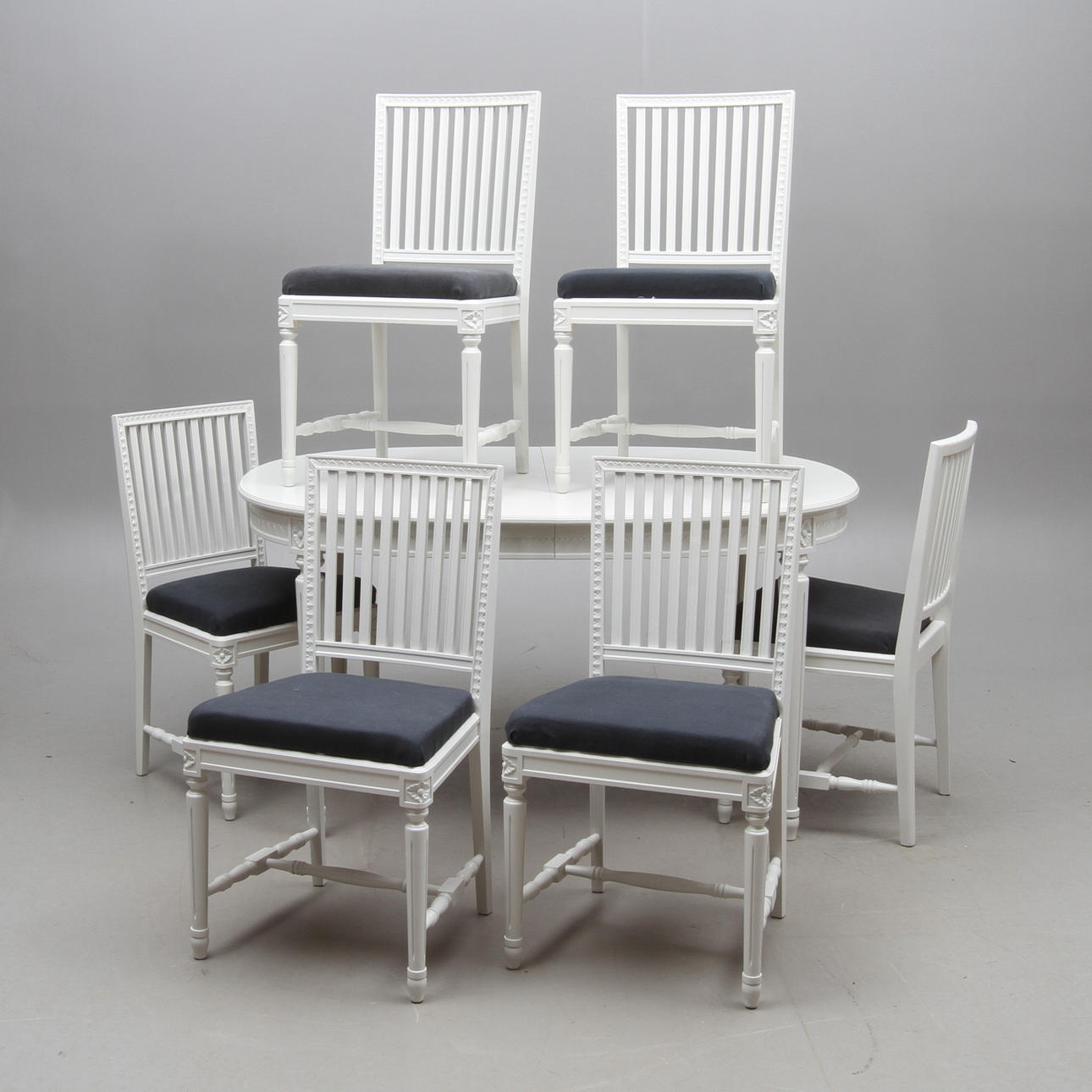 MATGRUPP, 7 delar, gustaviansk stil, 1900-talets andra hälft.