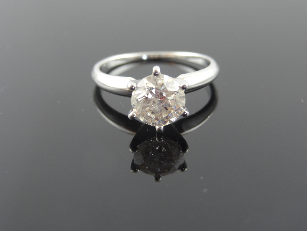 SOLITAIRE DIAMANTRING 1,30ct 14K guld.