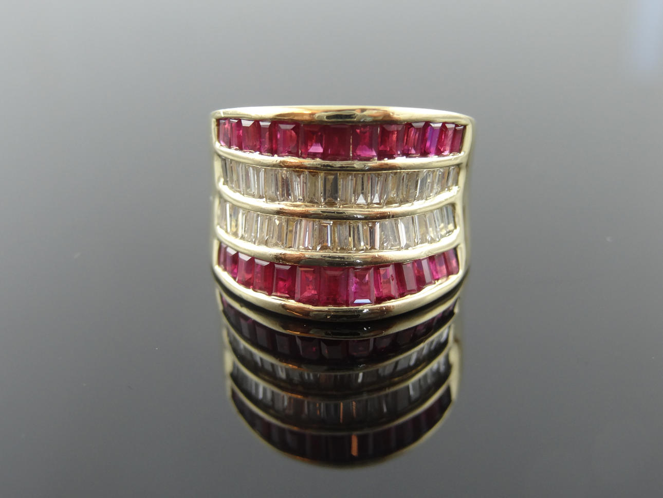 BURMA Design DIAMOND/RUBY RING 2,25cts 14k guld.