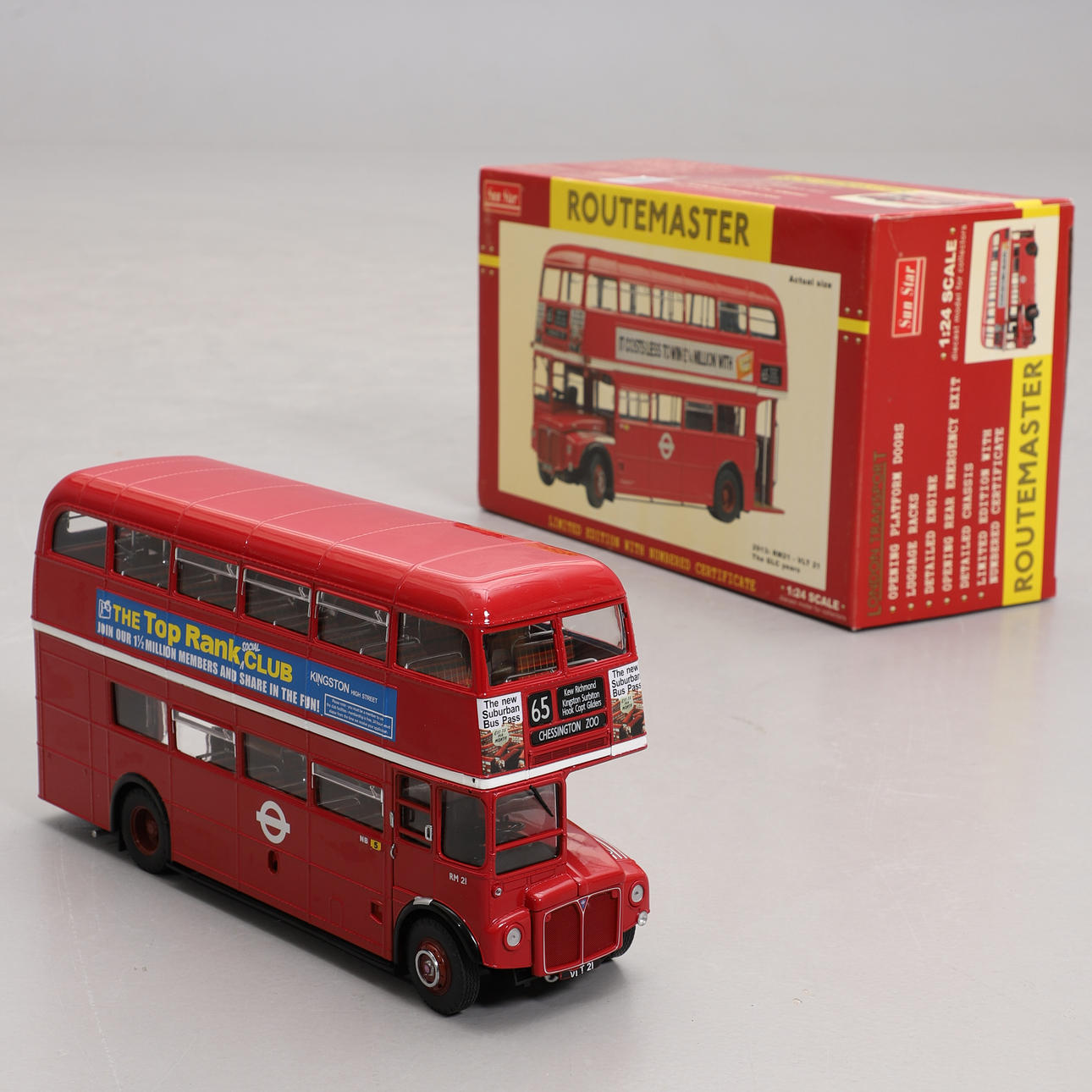 MODEL BUS, “Routemaster”, Sun Star. Toys - Other toys - Auctionet