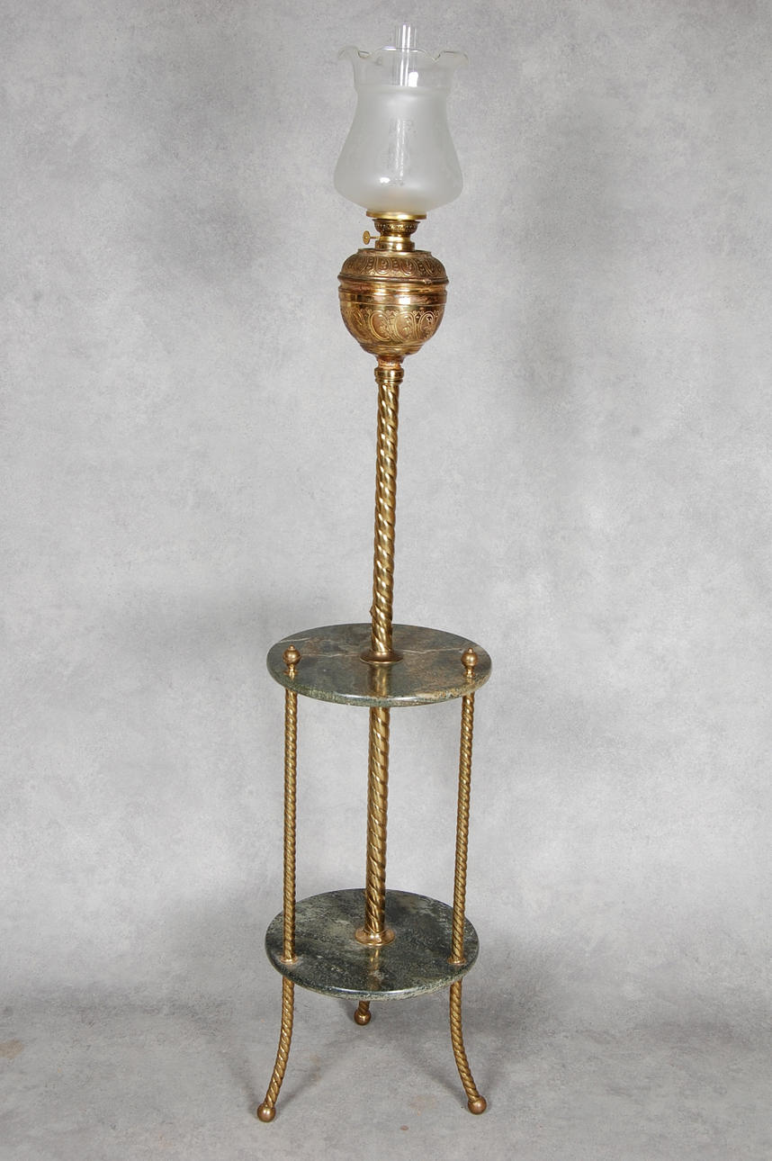 GOLVFOTOGENLAMPA, kolmårdsmarmor, 18-1900-tal.
