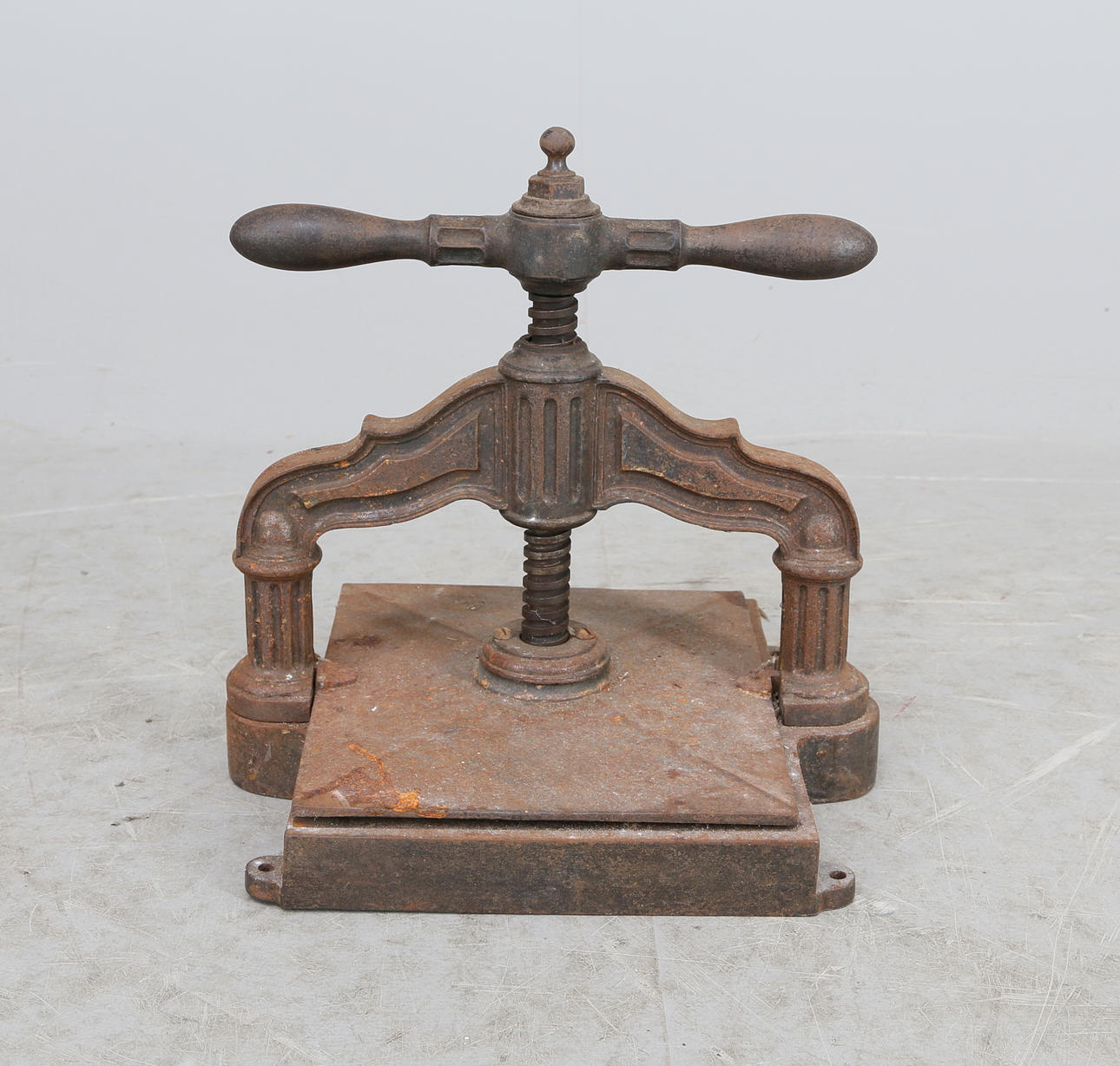 PRESS; gjutjärn, sekelskiftet 1900.