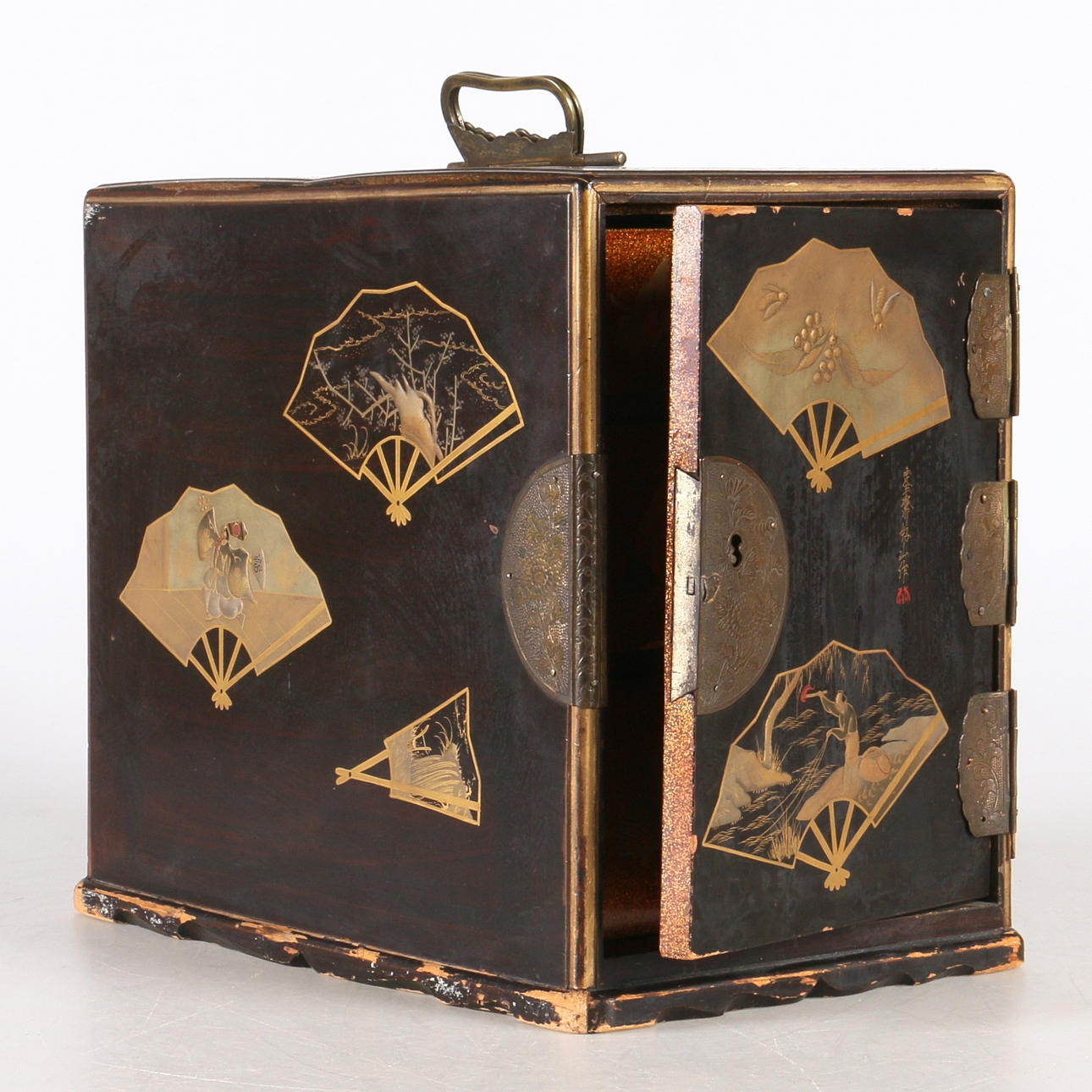 SKÅP, med lådor, Kina, 1900-tal.