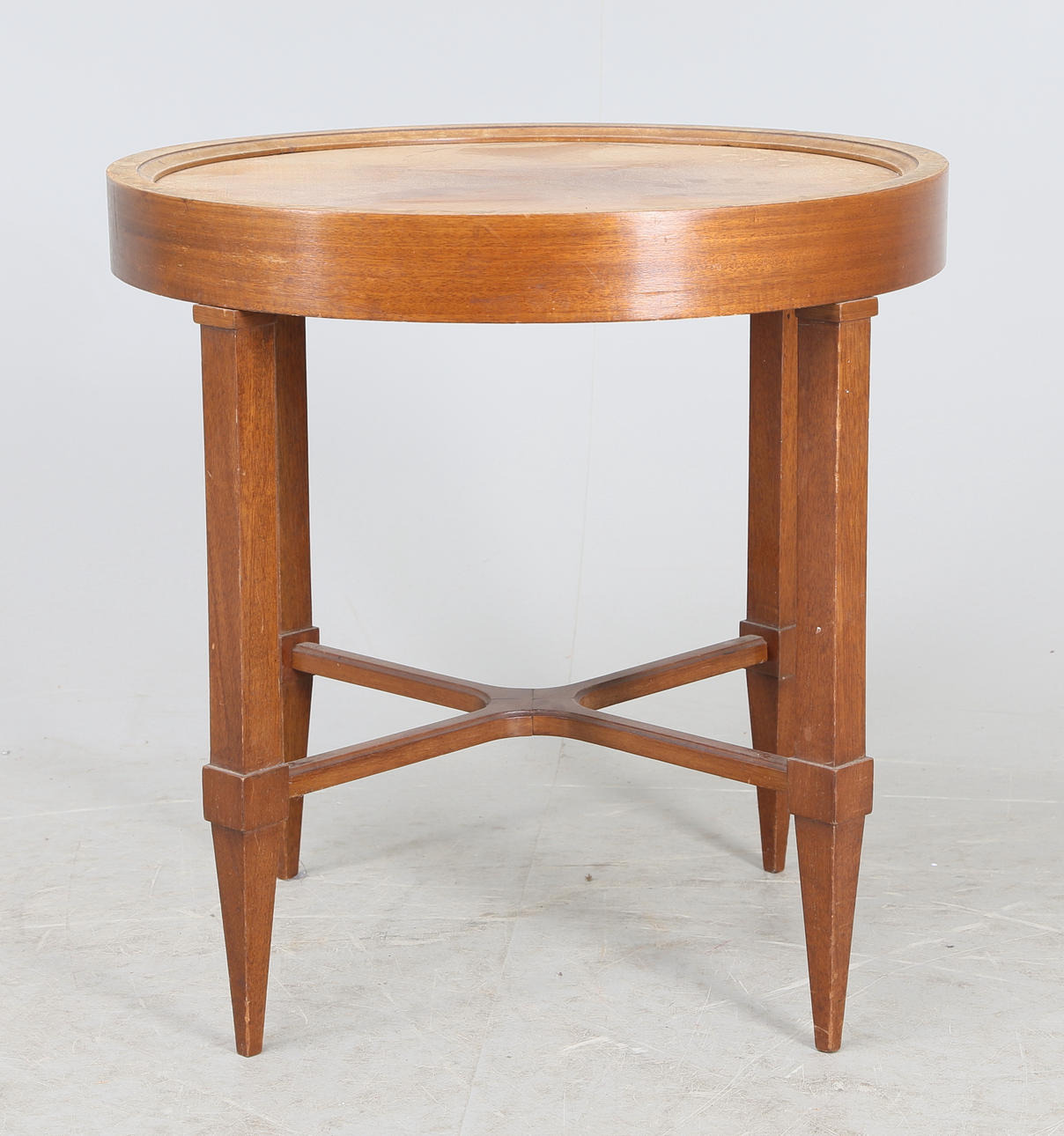 BORD, trä, 1900-talets första hälft.