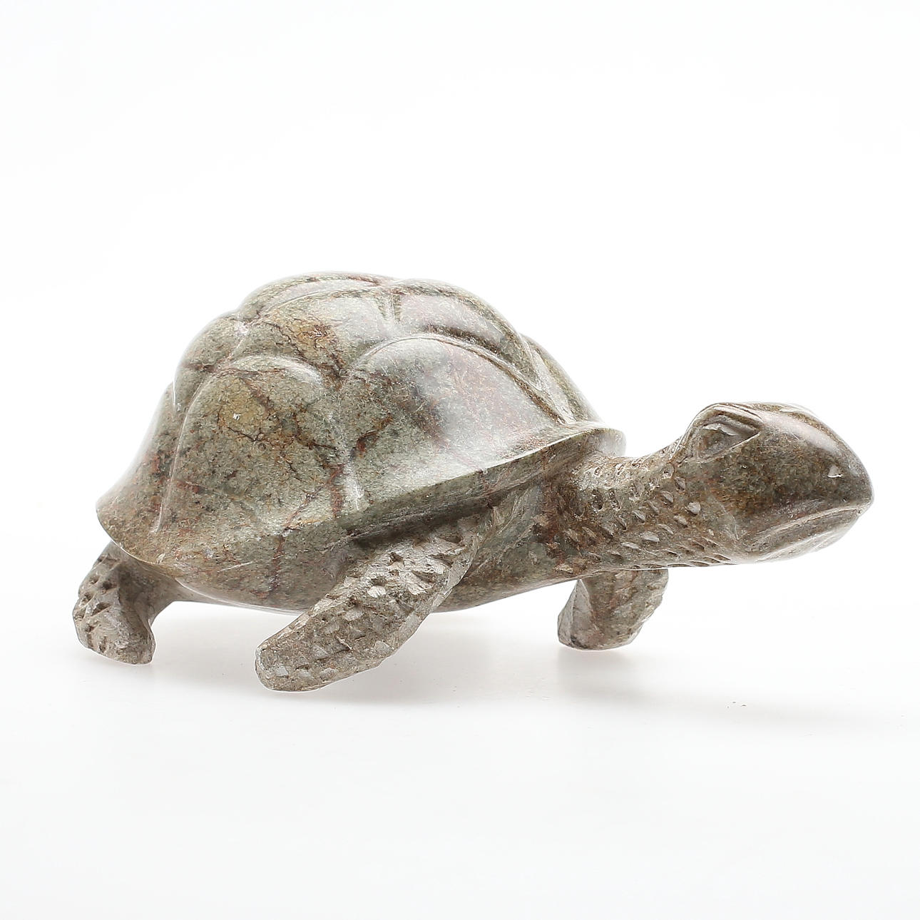 SKULPTUR, sten, i form av sköldpadda, 1900-talets andra hälft.