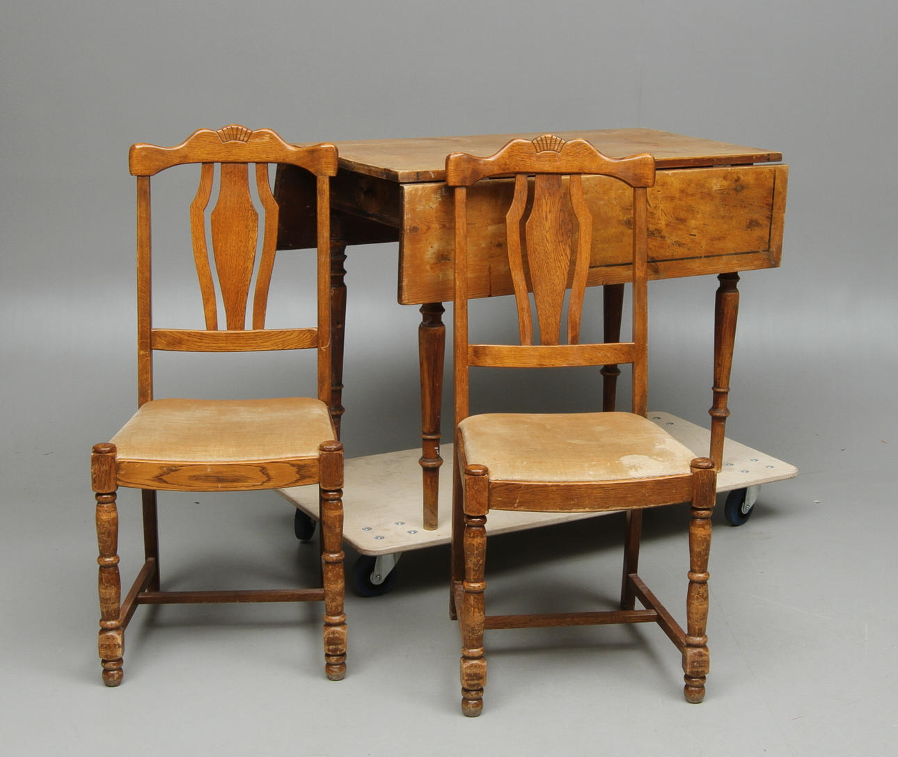 KLAFFBORD, STOLAR, 2 st, omkring 1900.