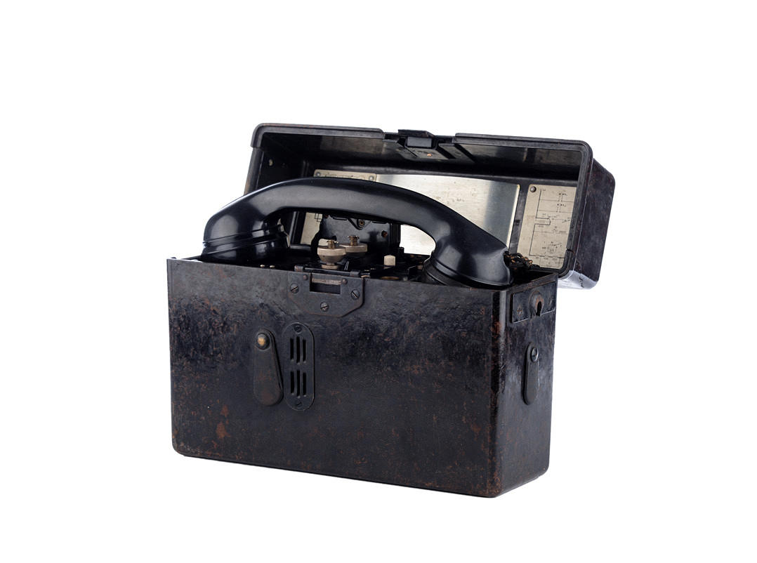 FÄLTTELEFON, svart med stavning alfabetet. Tyska Wehrmacht 1939.